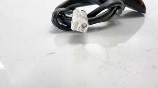 Recambio de antena para toyota yaris 2017- 1.5 16v cat referencia OEM IAM 863000D220  