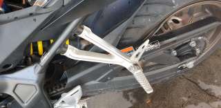 Recambio de estribo lateral para honda cb 650r 2018- referencia OEM IAM 50760MKND50  
