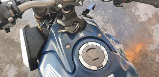 Recambio de moldura para honda cb 650r 2018- referencia OEM IAM 17571MKND500  