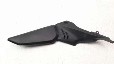 Recambio de moldura para honda cb 650r 2018- referencia OEM IAM 83511MKND500  