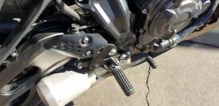 Recambio de estribo lateral para yamaha mt-07 2014- referencia OEM IAM 3YX2741300  
