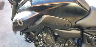 Recambio de moldura para yamaha mt-07 2014- referencia OEM IAM B4C2171E00  