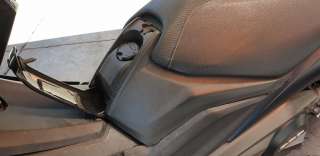 Recambio de moldura para kymco ak550 2017- referencia OEM IAM 8015LGC6E00  