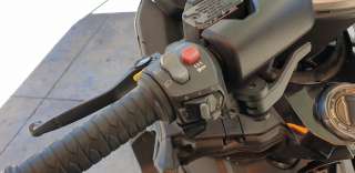 Recambio de piña luces izquierda para kymco ak550 2017- referencia OEM IAM 3520ALGC6E00  