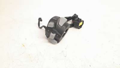 Recambio de piña luces derecha para zontes motorcycles zt125 zt 125-u 2020- referencia OEM IAM 1184200184000  