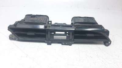Recambio de rejilla aireadora para toyota hilux (kun) 2005-2016 referencia OEM IAM 55670KK060  