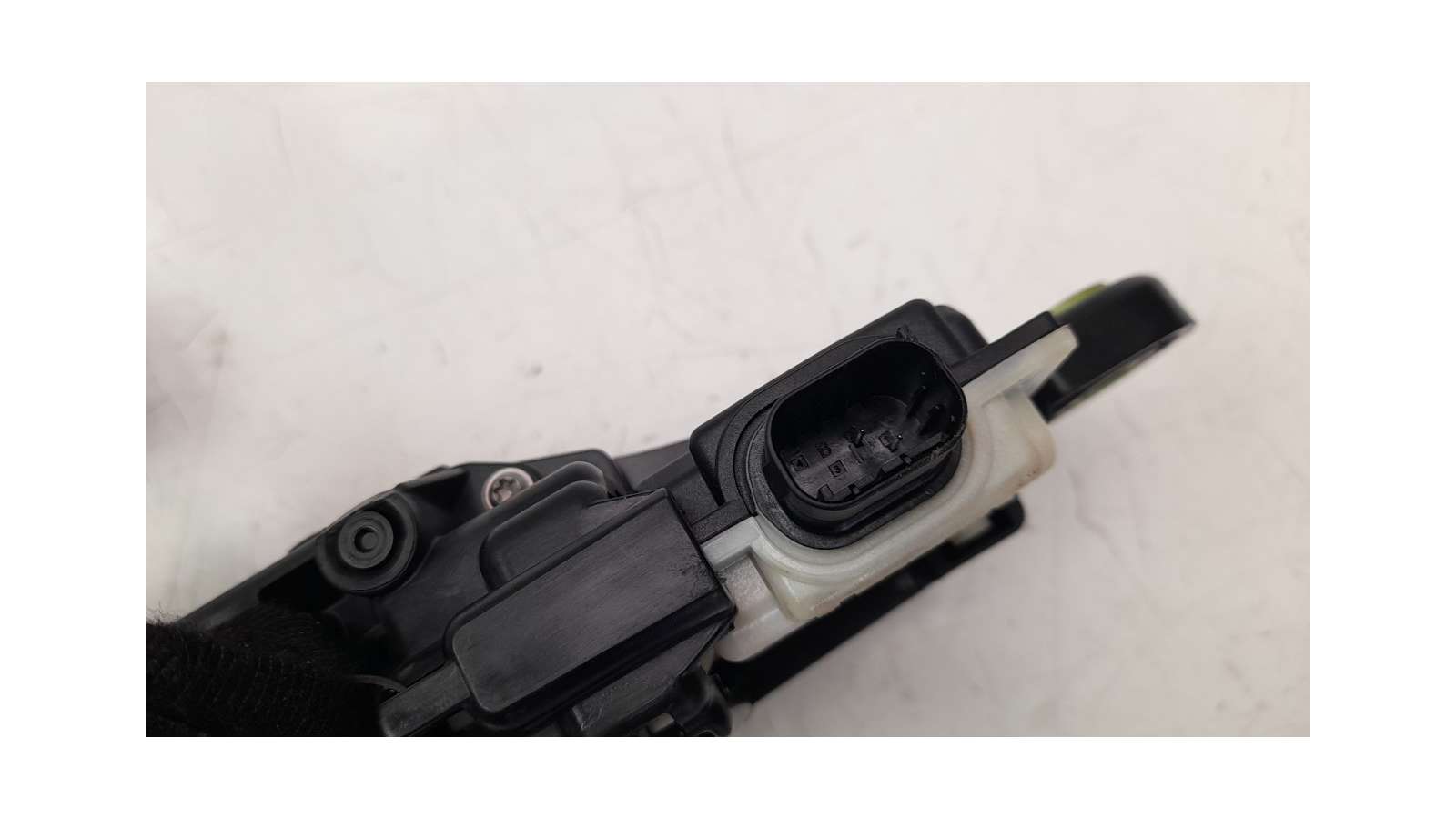 Recambio de maneta exterior trasera derecha para land rover range rover evoque 2018- referencia OEM IAM K8D226600BG C97796105  Recambio de maneta exterior trasera derecha para land rover range rover evoque 2018- referencia OEM IAM K8D226600BG C97796105