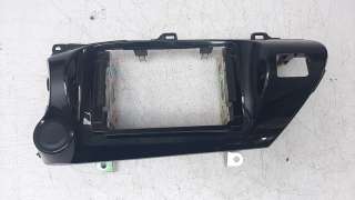 Recambio de moldura para toyota hilux (kun) 2005-2016 referencia OEM IAM 55420KK140  