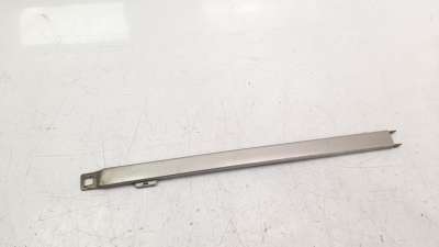 Recambio de moldura para mercedes-benz clase c (w201) berlina 1982- 2.0 cat referencia OEM IAM A2018890163 107140316 