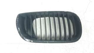 Recambio de rejilla delantera para bmw serie 3 berlina (e46) 1998-2006 1.8 16v referencia OEM IAM 70305500  