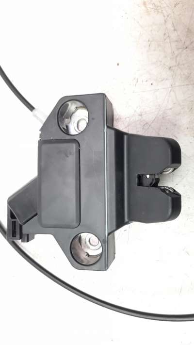 Recambio de cerradura maletero / porton para toyota avensis 2015-2018 1.8 16v cat referencia OEM IAM 6460005020  
