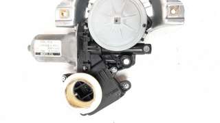 Recambio de elevalunas delantero derecho para toyota avensis 2015-2018 1.8 16v cat referencia OEM IAM 6981005071  