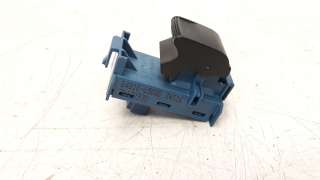 Recambio de mando elevalunas trasero derecho para toyota avensis 2015-2018 1.8 16v cat referencia OEM IAM 8481005080  