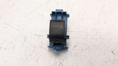 Recambio de mando elevalunas trasero izquierdo para toyota avensis 2015-2018 1.8 16v cat referencia OEM IAM 8481005080  