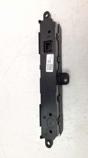 Recambio de pantalla multifuncion para mazda 2 lim. () 2014- 1.5 16v cat referencia OEM IAM DHC50607525 BHR155260 K9001 2