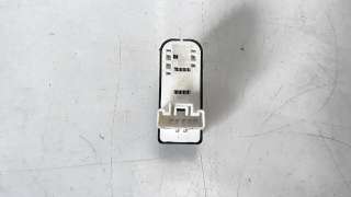 Recambio de mando elevalunas trasero izquierdo para mazda 3 lim. () 2013- 2.2 turbodiesel cat referencia OEM IAM KD3566370  