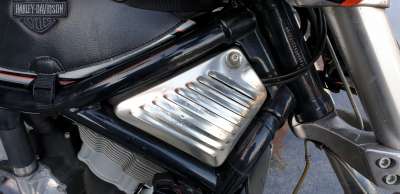 Recambio de moldura para harley-davidson vrsc 2001-2017 referencia OEM IAM 6610201  