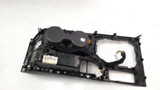 Recambio de moldura para hyundai tucson 2015- 1.6 crdi cat referencia OEM IAM 84651D7AA04X 84605D7JF0TTU 
