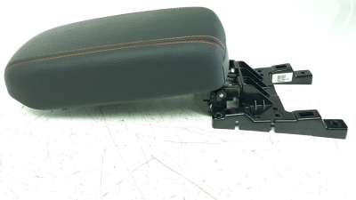 Recambio de apoyabrazos central para kia stonic (ybcuv) 2017- 1.6 crdi cat referencia OEM IAM 84660H8000RMX  