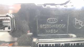 Recambio de mando climatizador para kia stonic (ybcuv) 2017- 1.6 crdi cat referencia OEM IAM 97250H8220SA1  