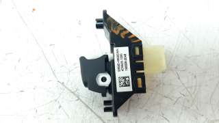 Recambio de mando elevalunas trasero derecho para kia stonic (ybcuv) 2017- 1.6 crdi cat referencia OEM IAM 93590H8000WK  