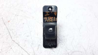 Recambio de mando elevalunas trasero izquierdo para kia stonic (ybcuv) 2017- 1.6 crdi cat referencia OEM IAM 93590H8000WK  