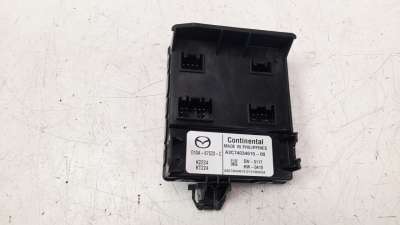 Recambio de modulo electronico para mazda 2 lim. () 2014- 1.5 16v cat referencia OEM IAM D10A675Z0C A2C74034615 