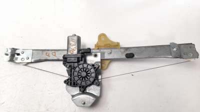 Recambio de elevalunas delantero derecho para renault clio iv 2012- 1.2 16v referencia OEM IAM 807205569R 106199615 