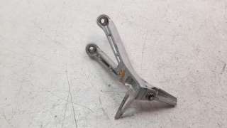Recambio de estribo lateral para honda cb 650r 2018- referencia OEM IAM 50760MKND50  