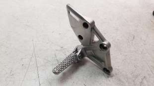 Recambio de estribo lateral para honda cb 650r 2018- referencia OEM IAM 50600MKND50  