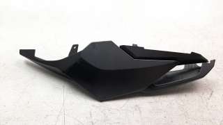 Recambio de moldura para honda cb 650r 2018- referencia OEM IAM 77231MKYD500  