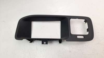 Recambio de moldura para volvo v60 kombi 2010-2018 2.0 diesel cat referencia OEM IAM 30791675  