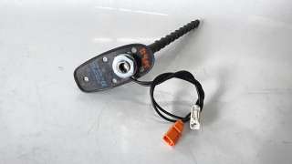 Recambio de antena para peugeot 308 2013- referencia OEM IAM 9819668080  