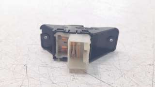 Recambio de mando elevalunas trasero derecho para kia stonic (ybcuv) 2017- 1.2 cat referencia OEM IAM 93580H8000WK  