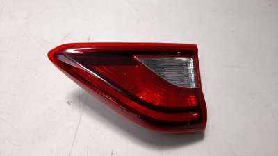 Recambio de piloto trasero derecho interior para kia stonic (ybcuv) 2017- 1.2 cat referencia OEM IAM 92404H8400  