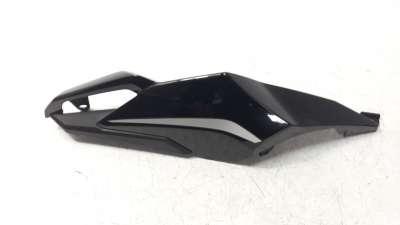 Recambio de moldura para honda cbr 650r 2018- referencia OEM IAM 77231MKYD500  