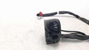 Recambio de piña luces izquierda para yamaha tricity 300 2020- referencia OEM IAM BX9H397200  