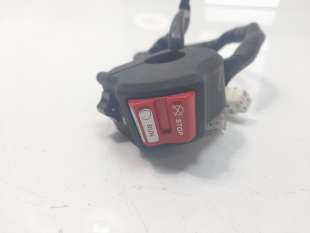 Recambio de piña luces derecha para yamaha xsr 700 2015- xsr 700 referencia OEM IAM B34839750100  