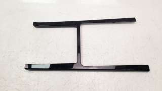 Recambio de moldura para land rover range rover evoque 2018- referencia OEM IAM K8D2044E05A  