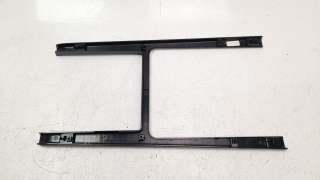Recambio de moldura para land rover range rover evoque 2018- referencia OEM IAM K8D2044E05A  