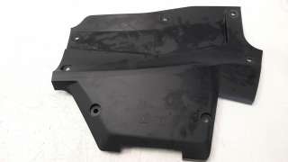 Recambio de moldura para land rover range rover evoque 2018- referencia OEM IAM K8D25162AD  