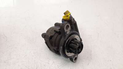 Recambio de bomba direccion para toyota hilux (kun) 2005-2016 2.5 turbodiesel referencia OEM IAM 443100K040  