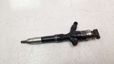 Recambio de inyector para toyota hilux (kun) 2005-2016 2.5 turbodiesel referencia OEM IAM 2367030150  