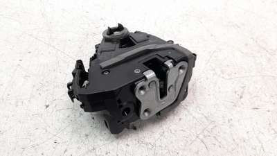 Recambio de cerradura puerta delantera derecha para renault captur ii 2019- 1.0 tce referencia OEM IAM 805024067R  