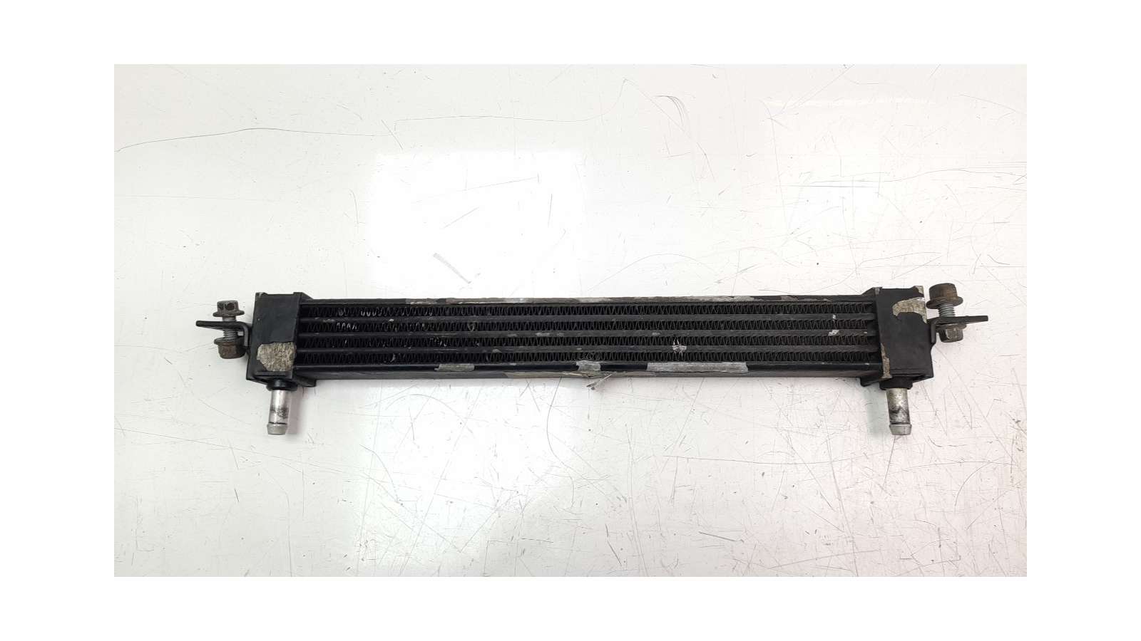 Recambio de radiador caja cambios para aston martin rapide 2009- 5.9 v12 cat referencia OEM IAM 9D337869BA   Recambio de radiador caja cambios para aston martin rapide 2009- 5.9 v12 cat referencia OEM IAM 9D337869BA