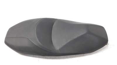 Recambio de asiento para honda forza 125 2018- forza 125 referencia OEM IAM 77200K0BT00  