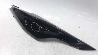 Recambio de moldura para honda forza 125 2018- forza 125 referencia OEM IAM 83500K1BT000  