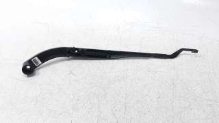 Recambio de brazo limpia delantero derecho para hyundai kona 2017- 1.0 tgdi cat referencia OEM IAM 98321J9000  