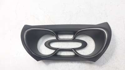 Recambio de moldura para renault captur 2013- 1.5 dci diesel fap energy referencia OEM IAM 682504768R  