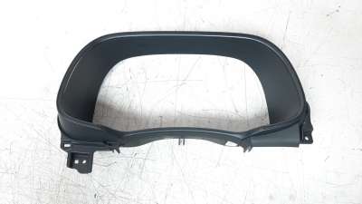 Recambio de moldura para hyundai tucson 2015- 1.6 crdi cat referencia OEM IAM 84830D7AB0  
